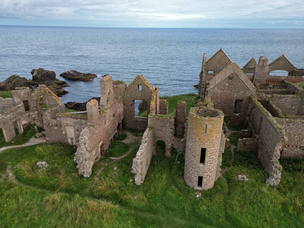 New Slains Castle: il castello di Dracula di Bram Stoker in Scozia 23 new slains castle, dracula castello scozia