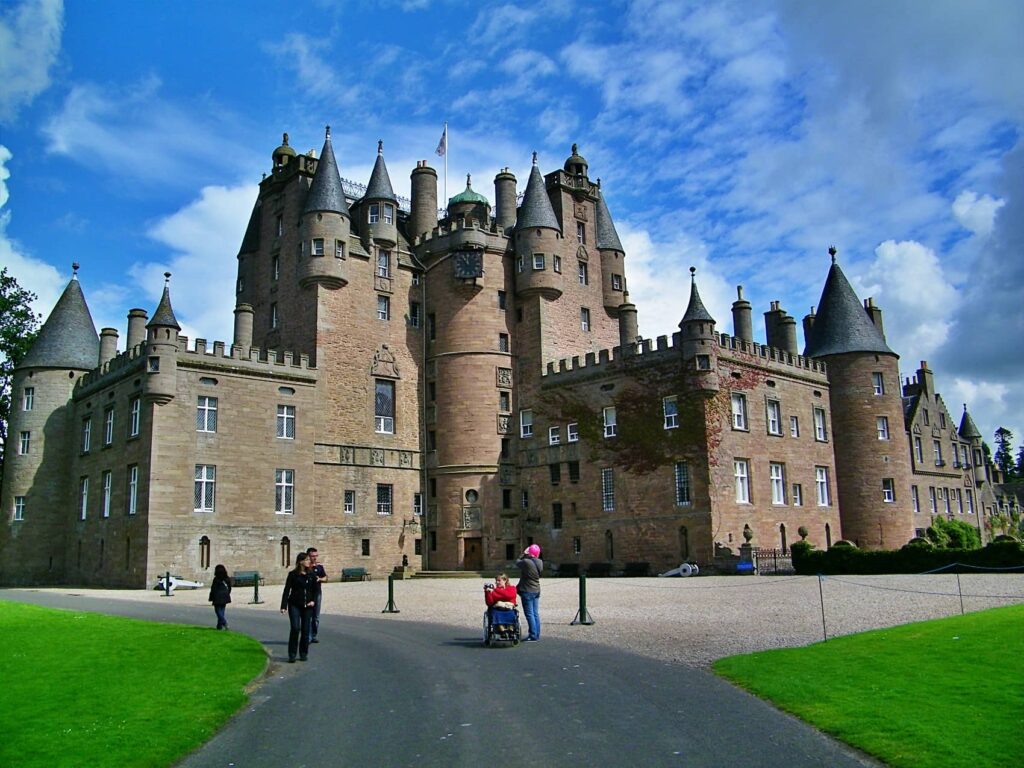 glamis castle, castelli infestati scozia