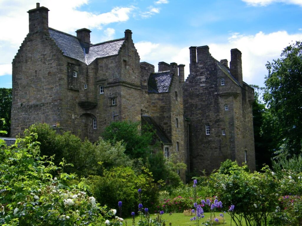 Kellie Castle (Scozia): il castello che non ti aspetti 4 kellie castle scotland, castelli da vedere nel fife