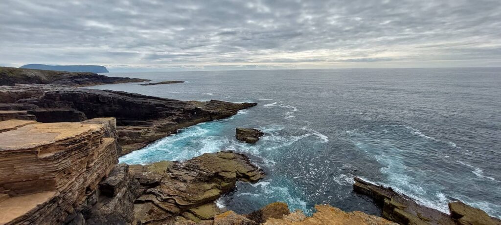 Yesnaby cliffs: uno dei tratti di costa più spettacolari delle Orcadi 17 Castle of Qui Ayre, isole orcadi