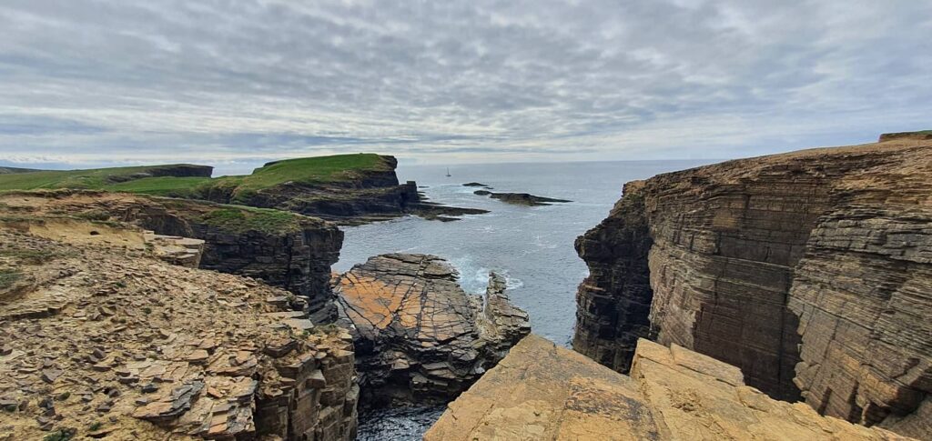 Yesnaby cliffs: uno dei tratti di costa più spettacolari delle Orcadi 14 Yesnaby - brough of bigging orkney