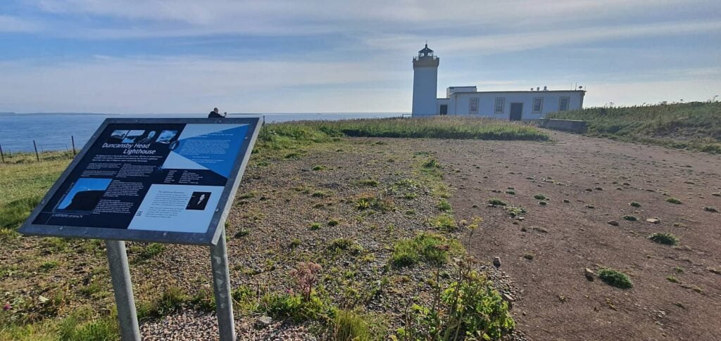 Duncansby Head Lighthouse, fari da vedere in Scozia