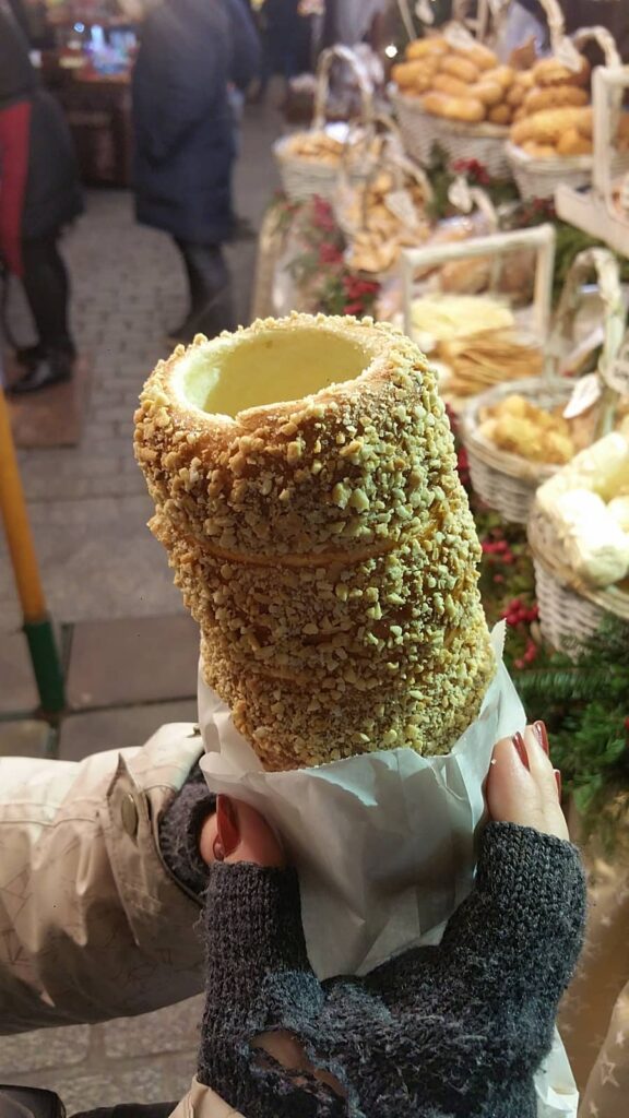 Cosa mangiare a Cracovia e dove: piatti tipici e locali da provare 18 Kurtoskalacs cracovia