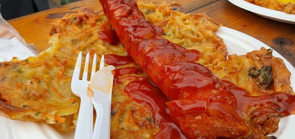Cosa mangiare a Budapest: i piatti tipici della tradizione ungherese 4 Làngos, cosa assaggiare a budapest