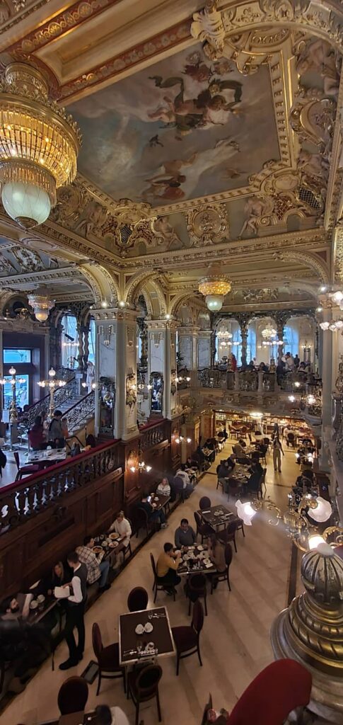 New York Cafe Budapest: il caffè più bello del mondo 3 new york cafe budapest