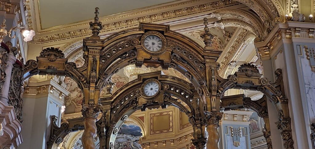 New York Cafe Budapest: il caffè più bello del mondo 7 il caffè più bello del mondo, new york cafe
