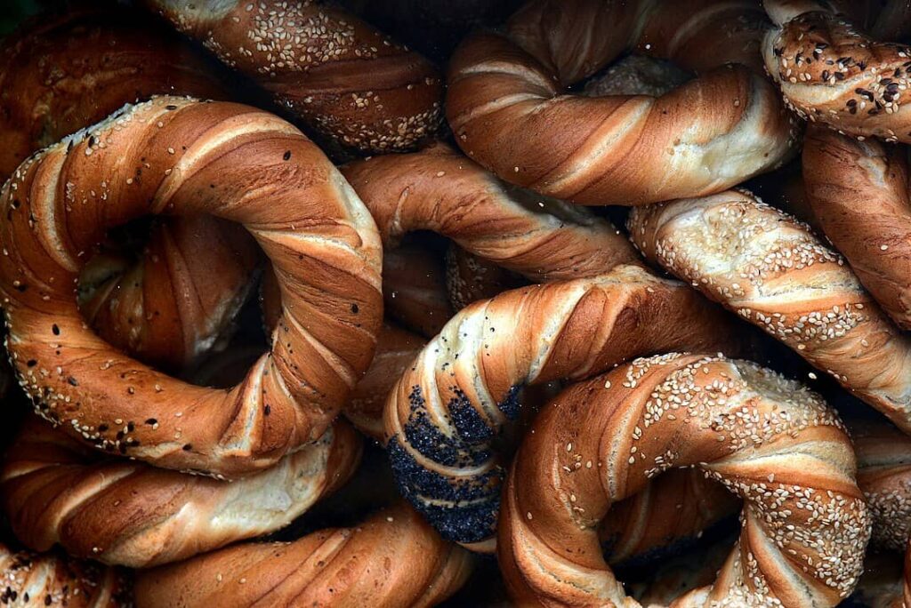 Cosa mangiare a Cracovia e dove: piatti tipici e locali da provare 20 obwarzanki