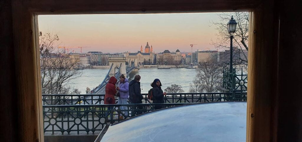 Come muoversi a Budapest: guida completa per spostarsi in città 20 funicolare budapest, spostarsi a budapest