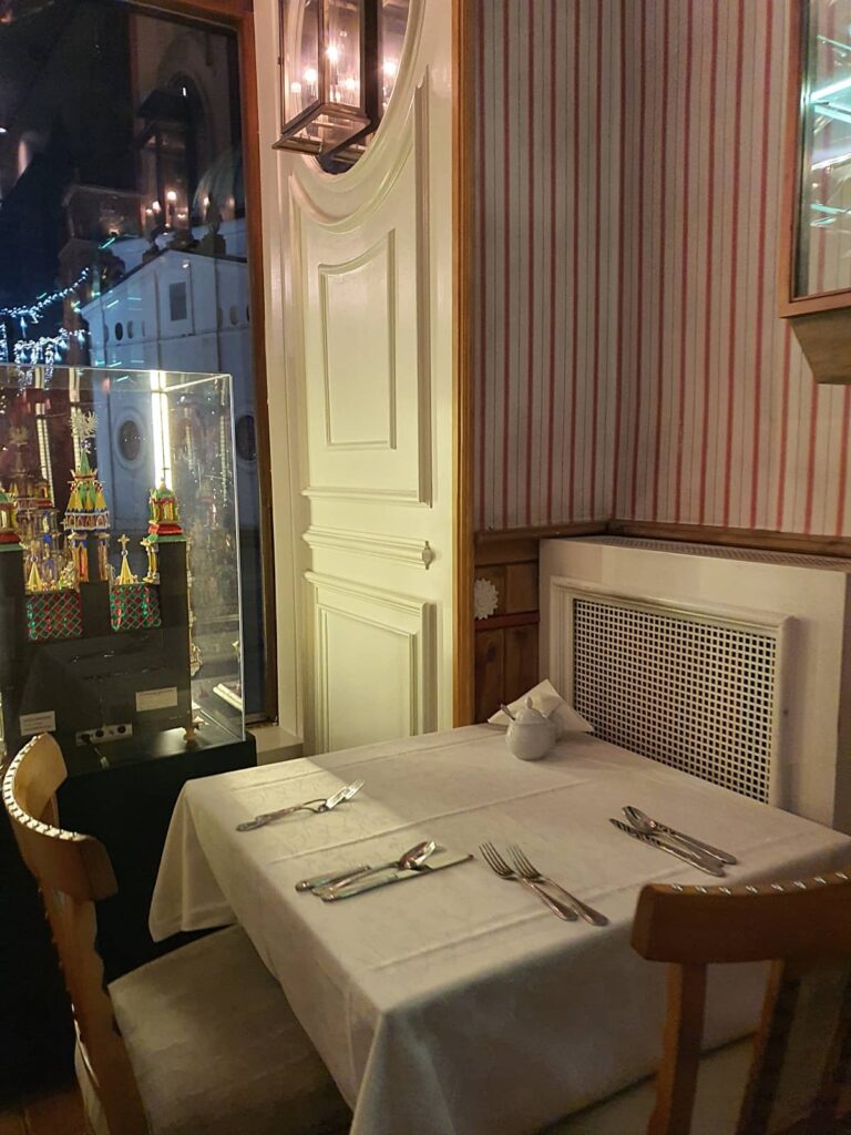 Cosa mangiare a Cracovia e dove: piatti tipici e locali da provare 31 wesele dove mangiare a cracovia 2