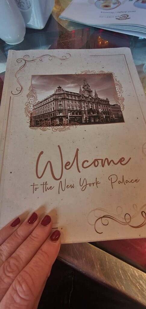 New York Cafe Budapest: il caffè più bello del mondo 14 il caffè più bello del mondo