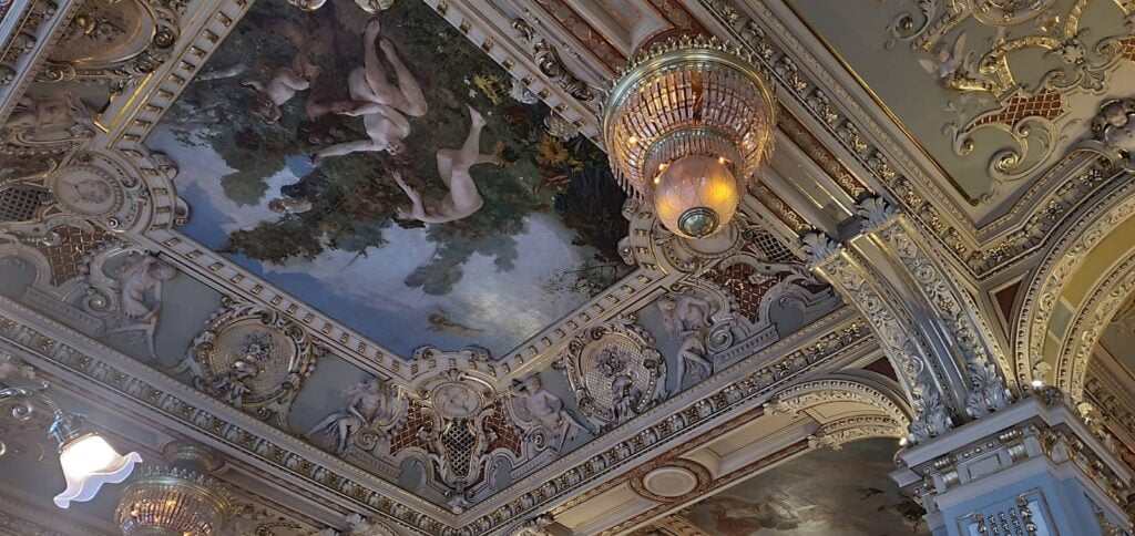 New York Cafe Budapest: il caffè più bello del mondo 15 New York Cafè budapest