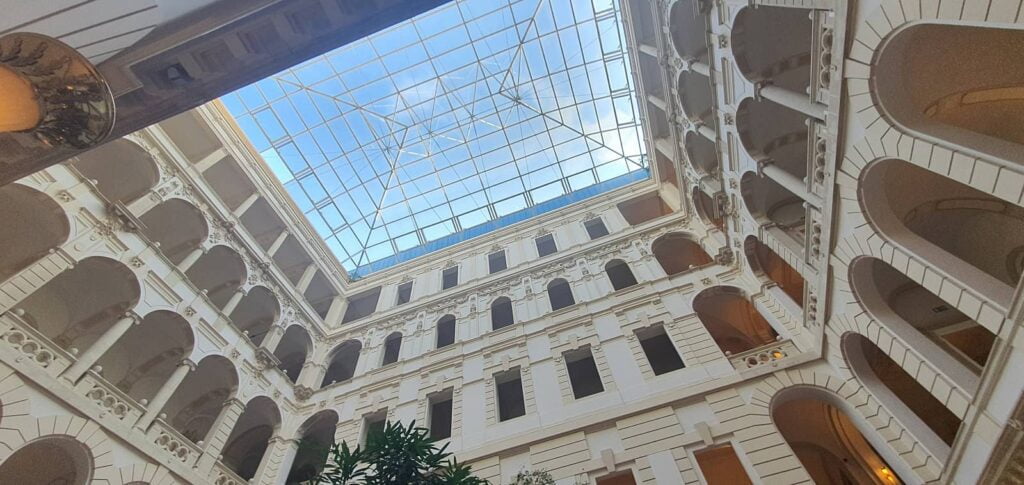 New York Cafe Budapest: il caffè più bello del mondo 20 boscolo hotel budapest