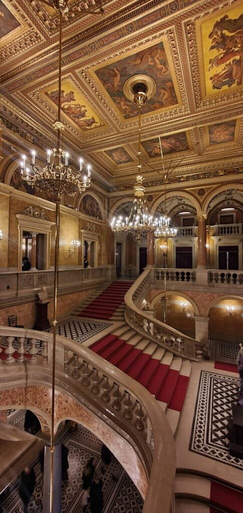 Teatro dell'Opera di Budapest: guida completa e perchè visitarlo 9 budapest opera house 2