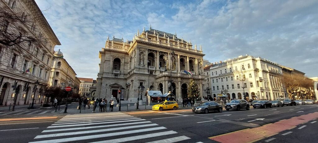 teatro dell'opera di budapest