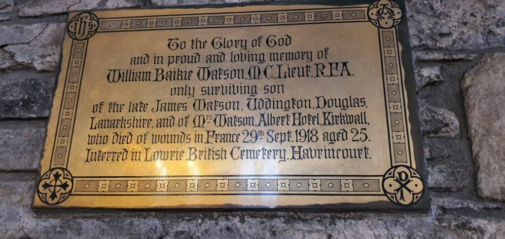 St Magnus Cathedral: la Cattedrale più antica della Scozia 25 memoriali all'interno della cattedrale