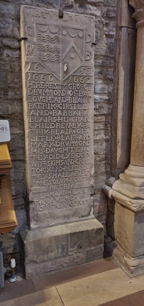St Magnus Cathedral: la Cattedrale più antica della Scozia 44 pietre tombali st magnus cathedral 5