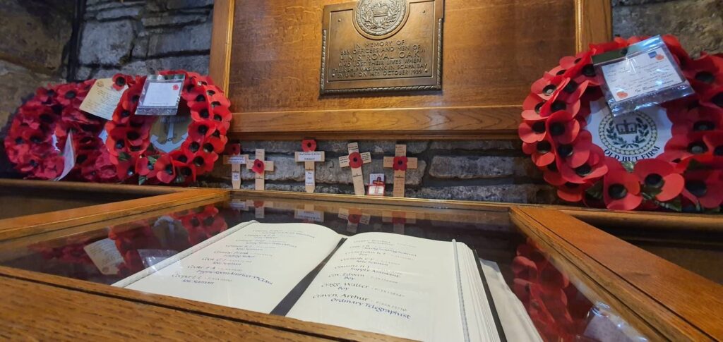 St Magnus Cathedral: la Cattedrale più antica della Scozia 33 memoriale hms royal ok, cattedrle di kirkwall