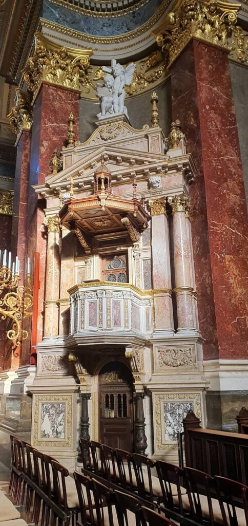 Basilica di Santo Stefano una delle chiese più importanti di Budapest 19 Basilica di Santo Stefano Budapest 12