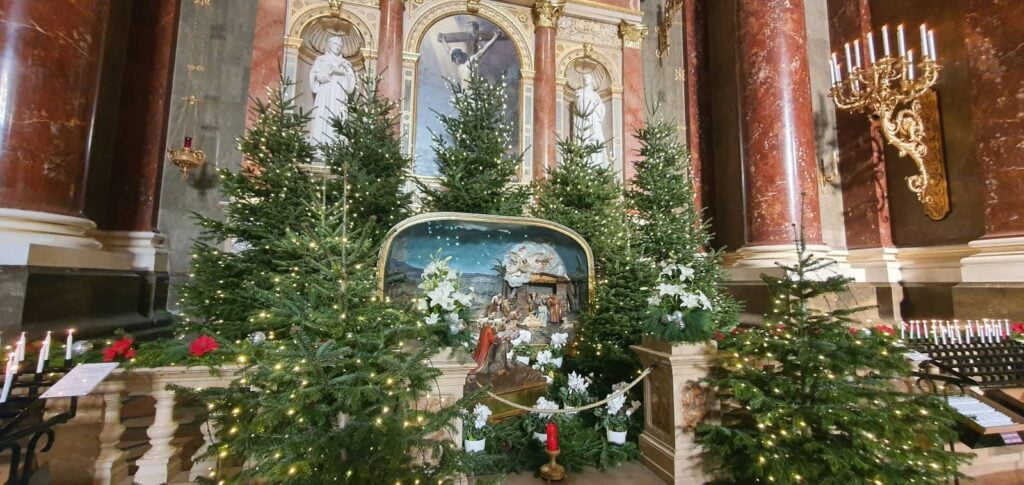 Basilica di Santo Stefano una delle chiese più importanti di Budapest 16 Basilica di Santo Stefano Budapest