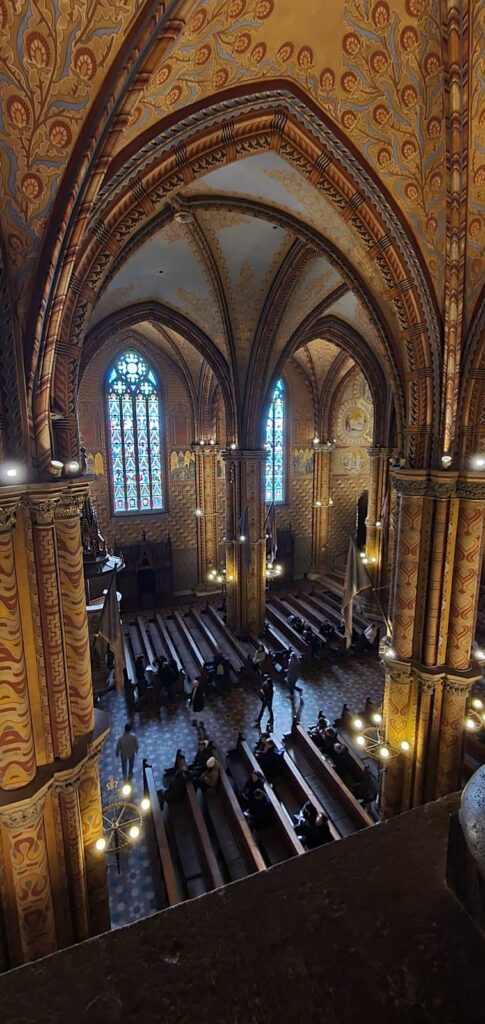 La chiesa di Mattia, uno degli edifici più antichi di Budapest 14 chiesa di mattia 12