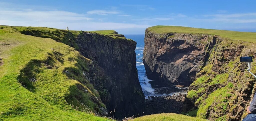 Eshaness - isole shetland - hols o' Scraada