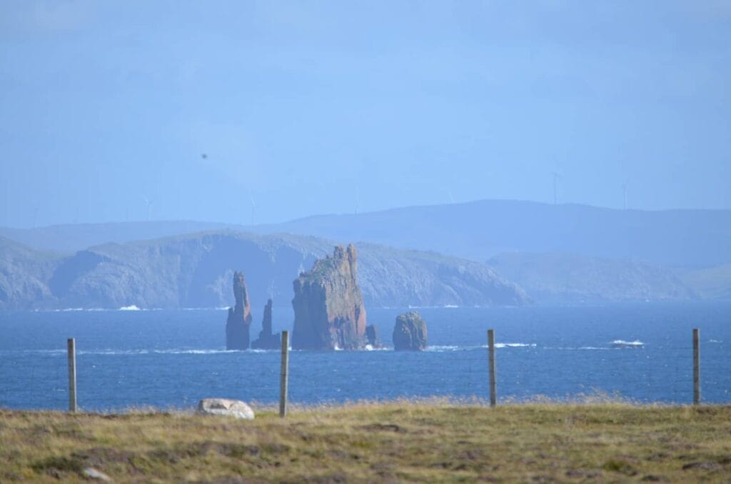 Cosa vedere a Mainland Shetland: luoghi imperdibili e consigli di viaggio alle isole Shetland 100 the drongs - trekking isole shetland - mainland shetland cosa vedere