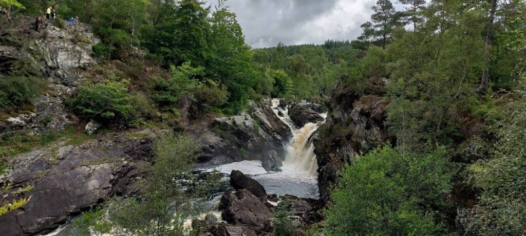 rogie falls - scozia