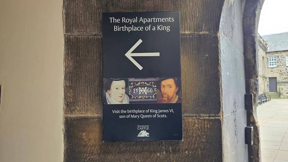 the royal palace - visitare castello di edimburgo