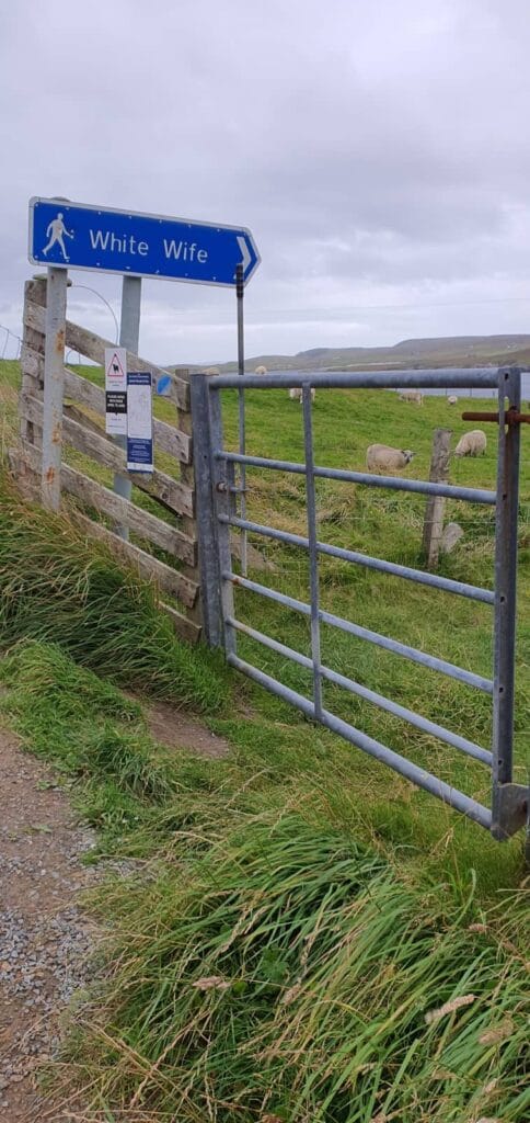 Esplora Yell, la selvaggia isola delle Shetland 24 White Wife of Otterswick 10