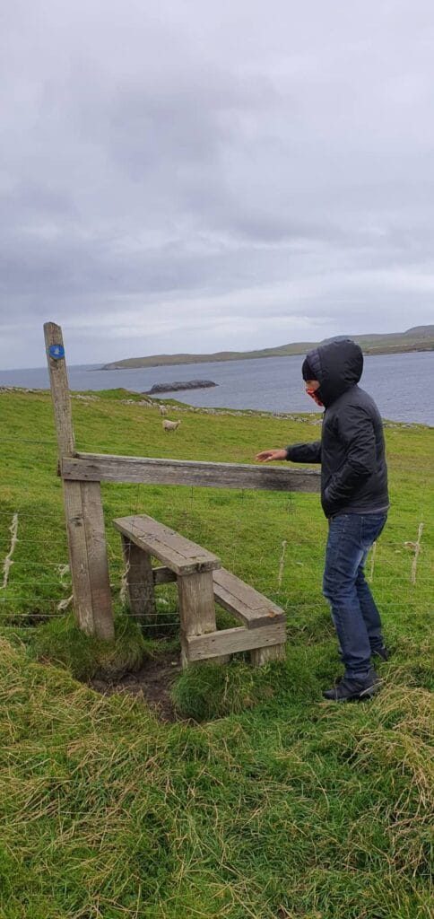 Esplora Yell, la selvaggia isola delle Shetland 25 White Wife of Otterswick 11