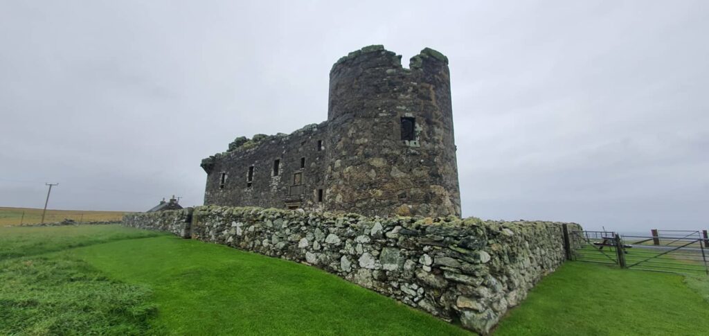 Muness castle: il castello più a nord del Regno Unito 6 muness castle, unst, shetland