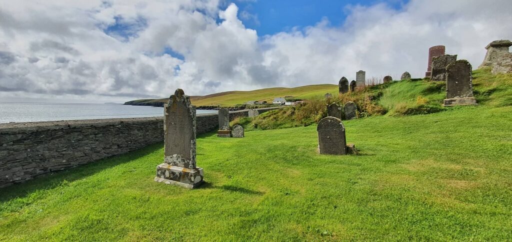 Cosa vedere a Mainland Shetland: luoghi imperdibili e consigli di viaggio alle isole Shetland 53 sanwick graveyard, sud mainland shetland