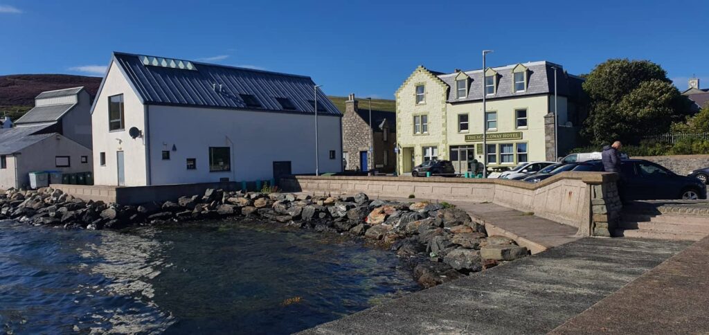 Scalloway, l'antica capitale delle isole Shetland 22 Scalloway Hotel