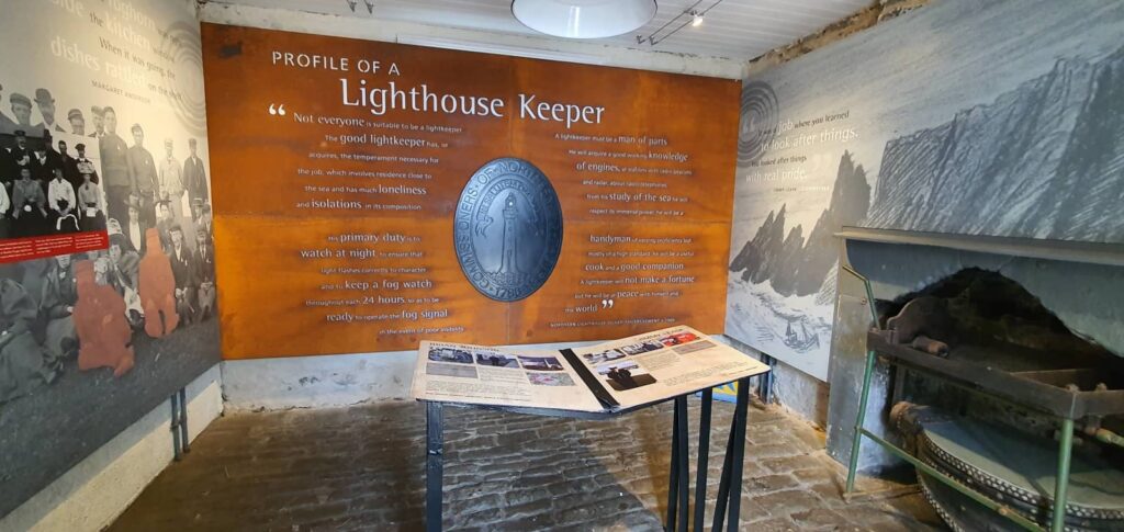 Sumburgh Head: il Faro dei Puffin e l’anima delle Shetland 27 Sumburgh Head lighthouse, la fucina