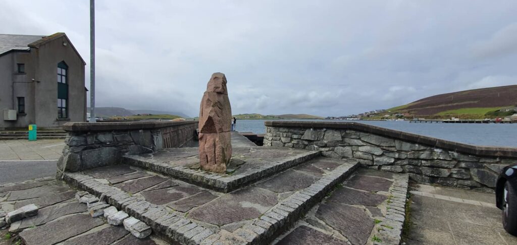 Scalloway, l'antica capitale delle isole Shetland 19 The Head of the Wind, scalloway