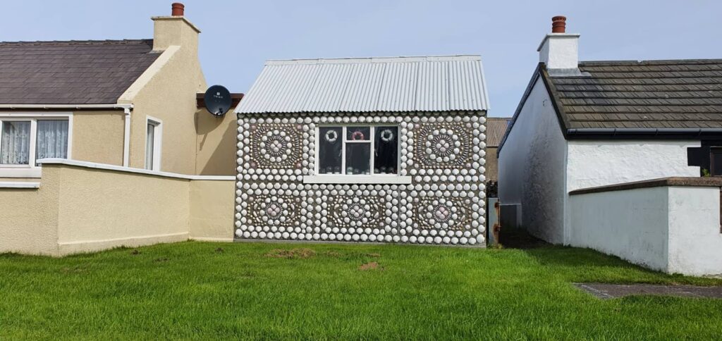 Cosa vedere a Mainland Shetland: luoghi imperdibili e consigli di viaggio alle isole Shetland 21 hamnavoe, casa con le conchiglie
