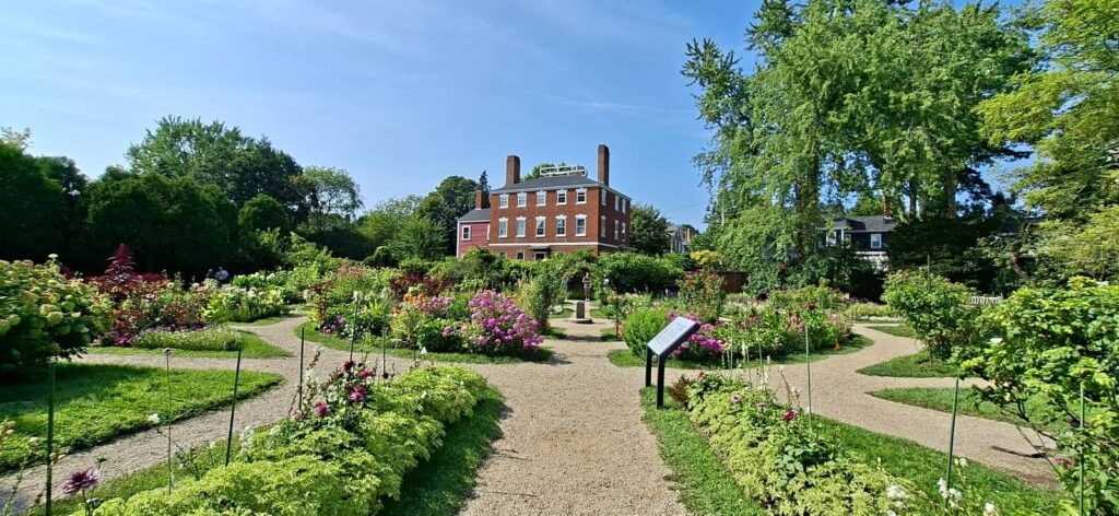 Ropes Mansion & garden, salem