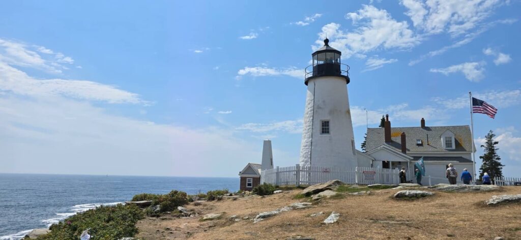 Pemaquid Point Lighthouse: il faro che racconta l’anima del Maine 36 Pemaquid Point Lighthouse, fari del maine