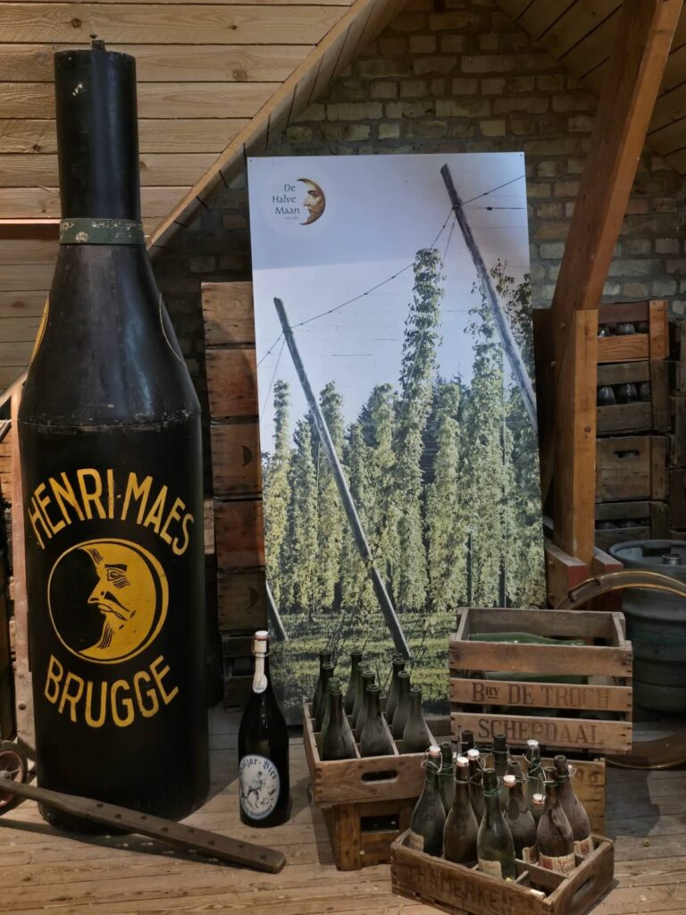 Museo del birrificio De Halve Maan con strumenti storici