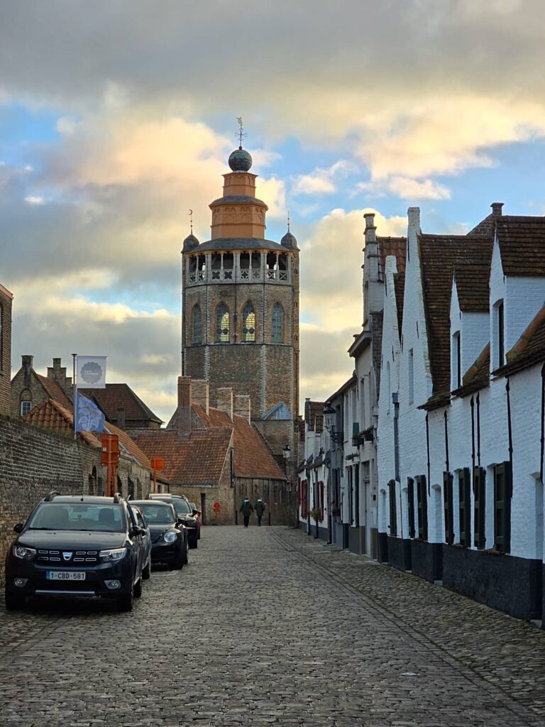 Adornes Domain vista dalle strade di Bruges