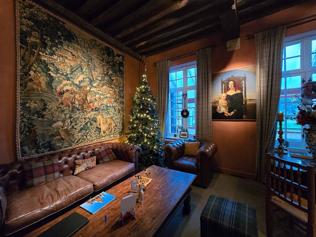 Scottish Lounge Bruges tributo al legame storico tra Scozia e Fiandre