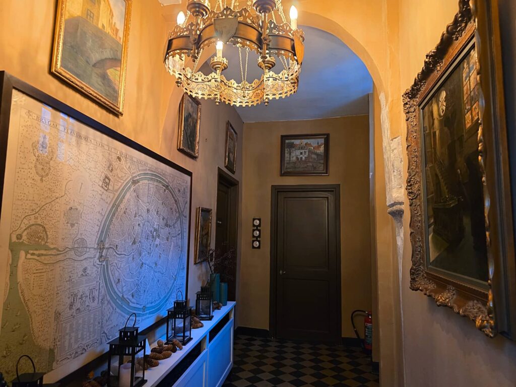 Almshouses medievali dell’Adornes Domain a Bruges