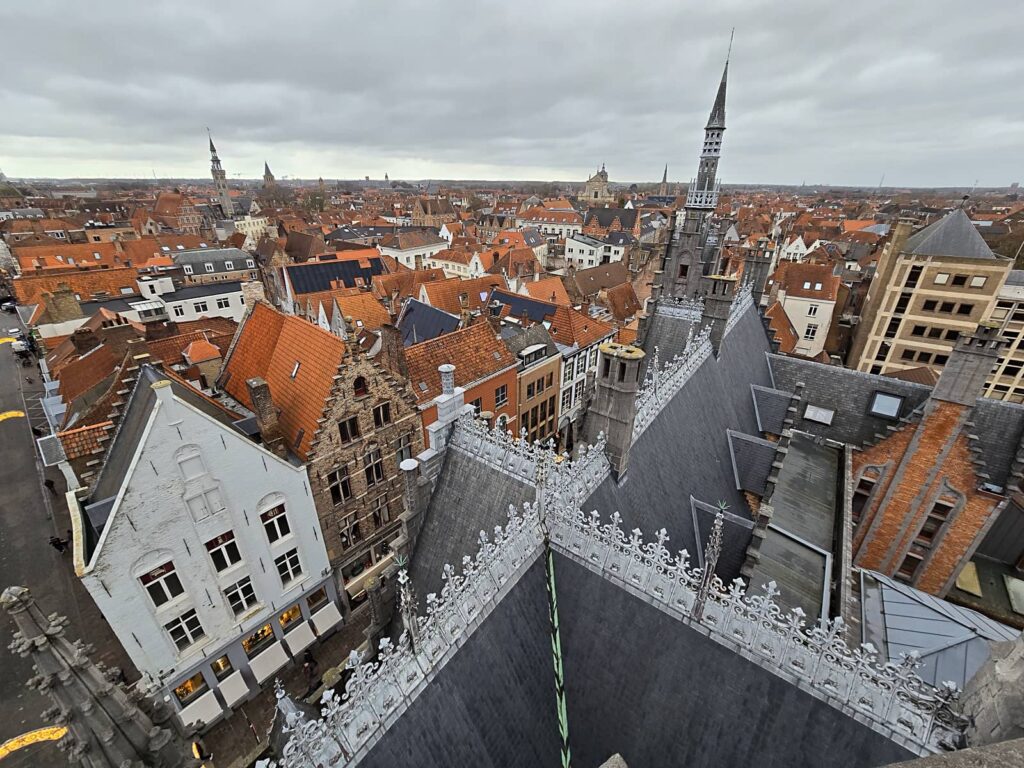 Cosa vedere a Bruges: guida completa alla perla delle Fiandre che ti ruba il cuore 18 viste dalla Historium Tower
