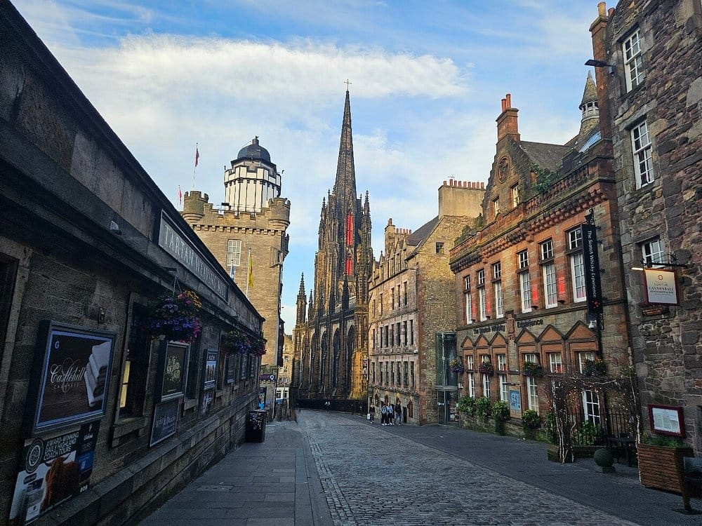 Royal Mile, Edimburgo, dove Andrew Halyburton aveva una casa