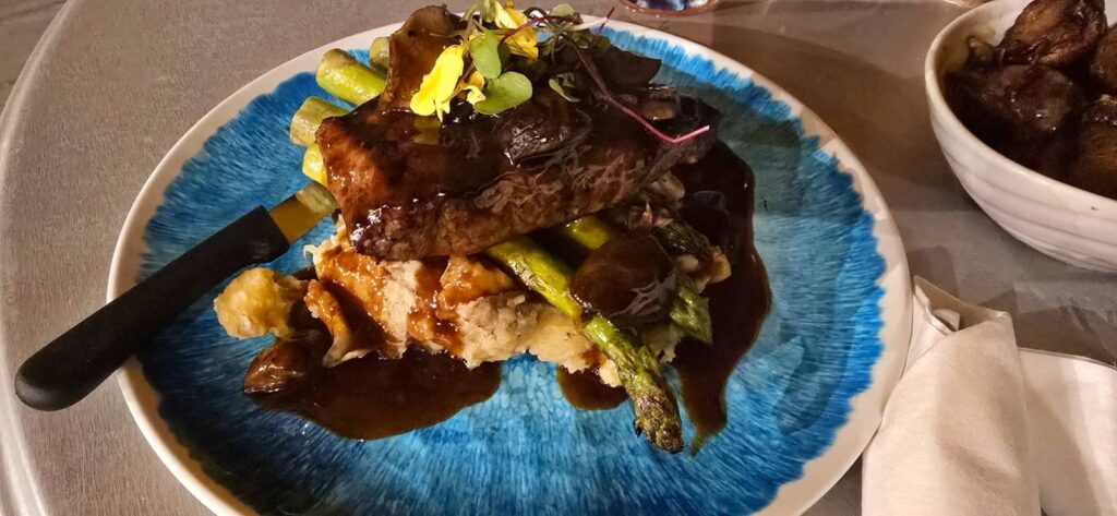 cenare al bar harbor inn