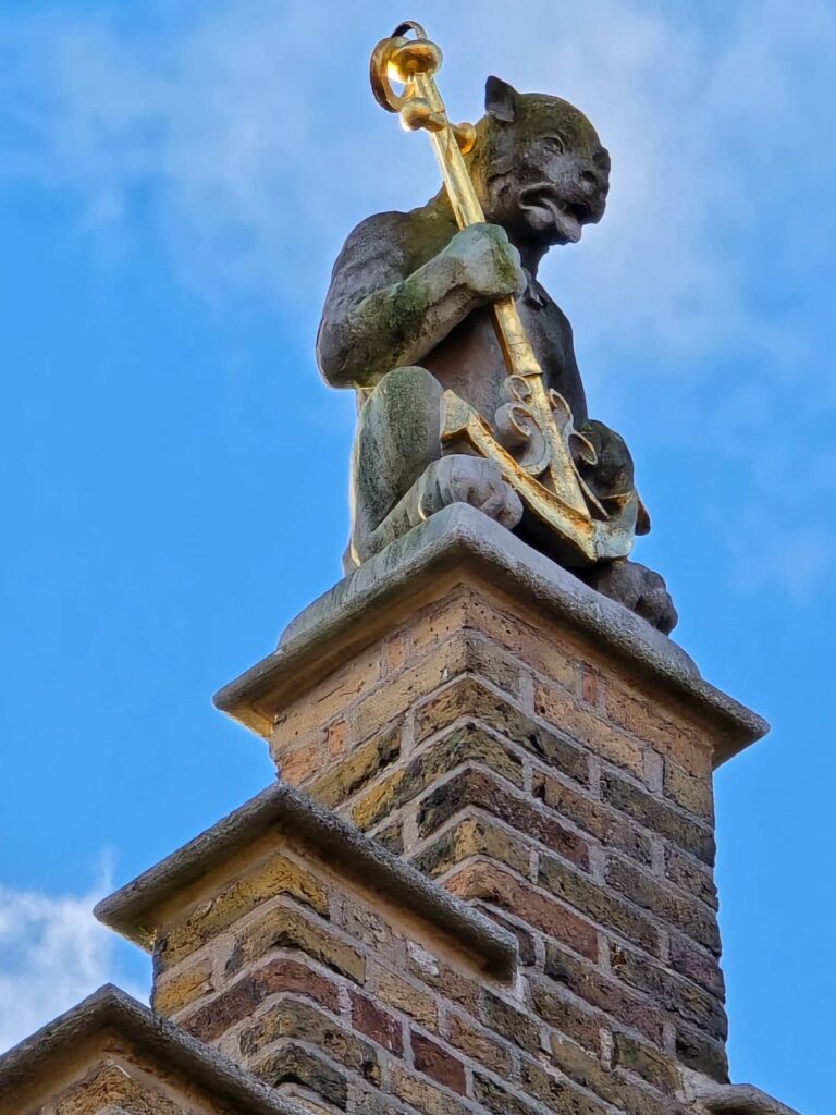 Cosa vedere a Bruges: guida completa alla perla delle Fiandre che ti ruba il cuore 170 Il Leone Dorato di Noordzandstraat