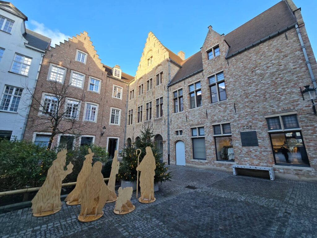 Cosa vedere a Bruges: guida completa alla perla delle Fiandre che ti ruba il cuore 167 La Saaihalle, bruges