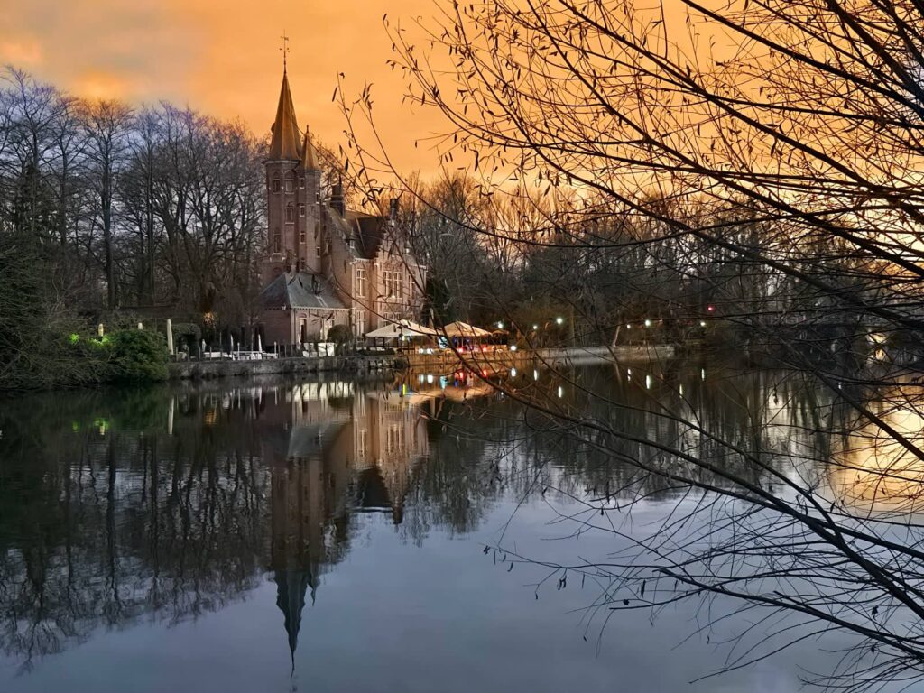 Cosa vedere a Bruges: guida completa alla perla delle Fiandre che ti ruba il cuore 142 Minnerwater: il lago dell'amore