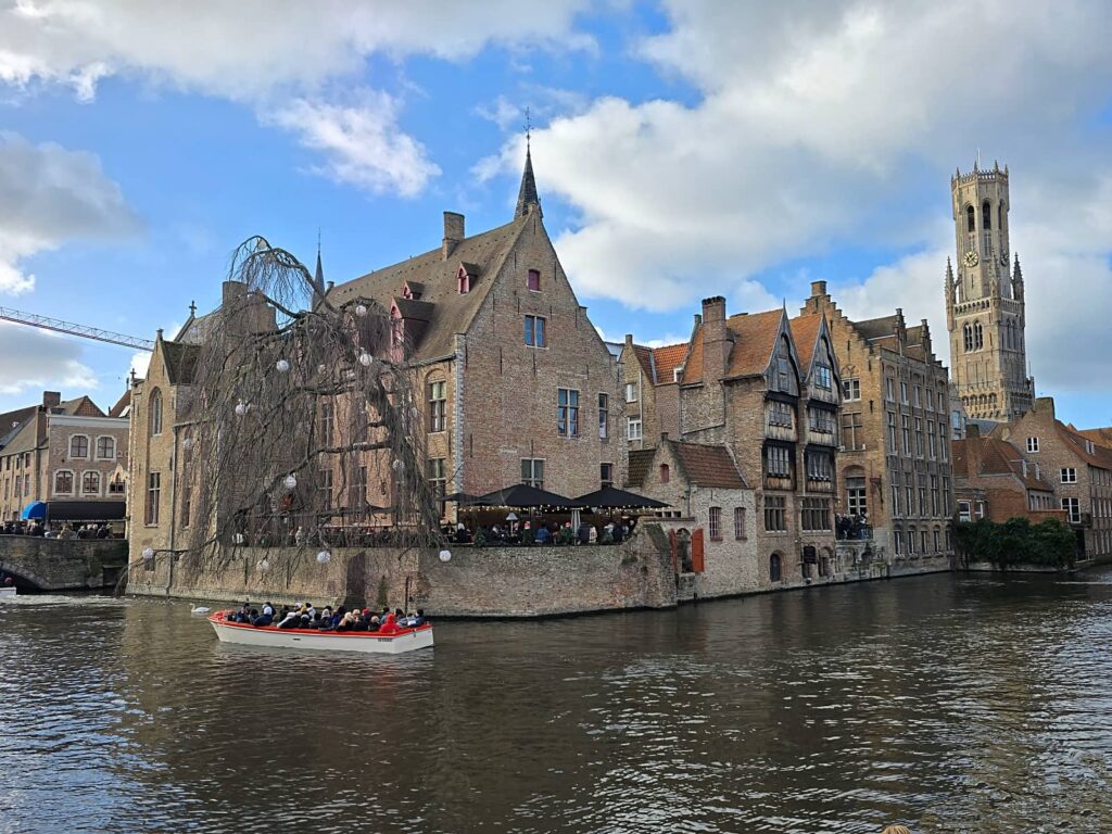 Cosa vedere a Bruges: guida completa alla perla delle Fiandre che ti ruba il cuore 61 Molo del Rosario (Rozenhoedkaai)