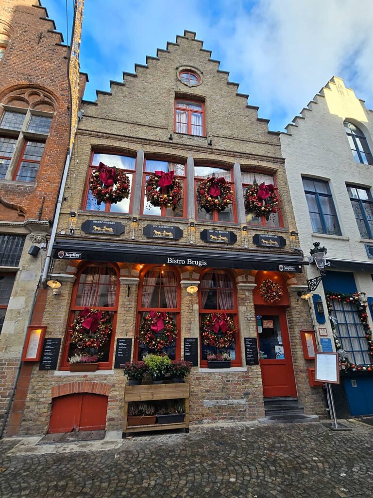 Cosa vedere a Bruges: guida completa alla perla delle Fiandre che ti ruba il cuore 113 Oude Burg